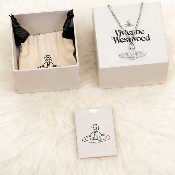 Vivienne Westwood Silver Crystal Orb Necklace - Picture 2 of 6